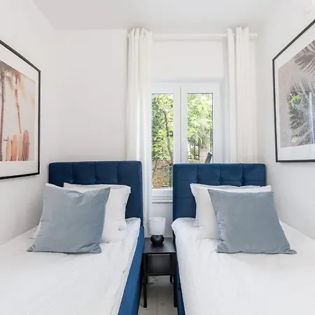 In Arbanija With Terrace, Air Conditioning, Wifi 5139-4 Apartman