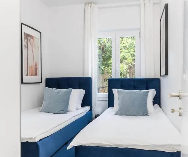 In Arbanija With Terrace, Air Conditioning, Wifi 5139-4 *