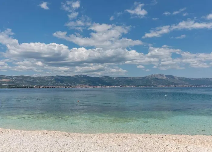 In Arbanija With Terrace, Air Conditioning, Wifi 5139-4