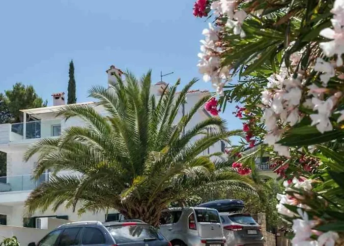 In Arbanija With Terrace, Air Conditioning, Wifi 5139-4 Apartman Trogir