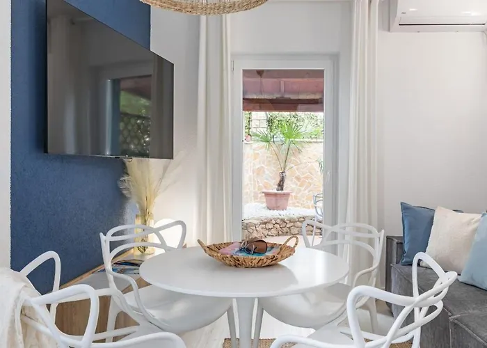 In Arbanija With Terrace, Air Conditioning, Wifi 5139-4