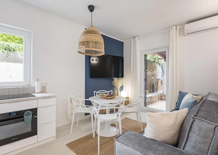 In Arbanija With Terrace, Air Conditioning, Wifi 5139-4