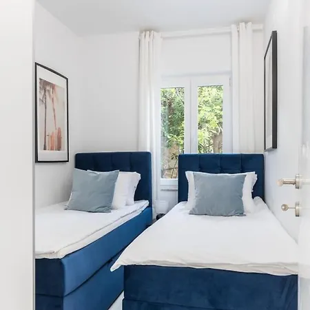 In Arbanija With Terrace, Air Conditioning, Wifi 5139-4 *