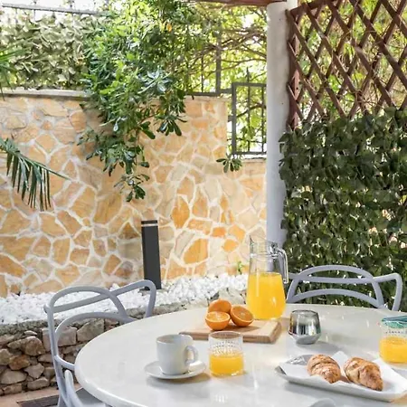 In Arbanija With Terrace, Air Conditioning, Wifi 5139-4 شقة