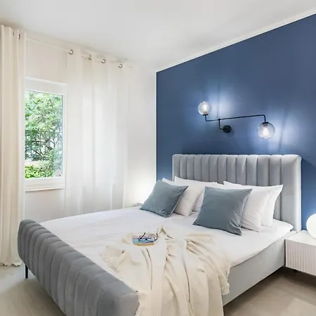 شقة In Arbanija With Terrace, Air Conditioning, Wifi 5139-4 *