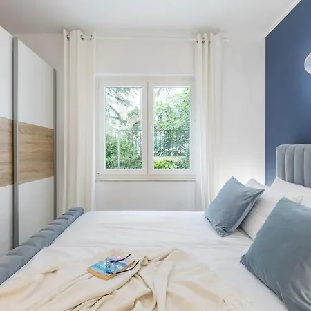 شقة In Arbanija With Terrace, Air Conditioning, Wifi 5139-4 تروغير