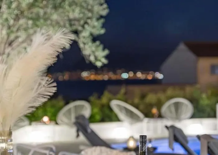 In Arbanija With Terrace, Air Conditioning, Wifi 5139-4