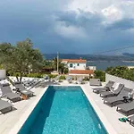 Appartement In Arbanija With Terrace, Air Conditioning, Wifi 5139-4 *